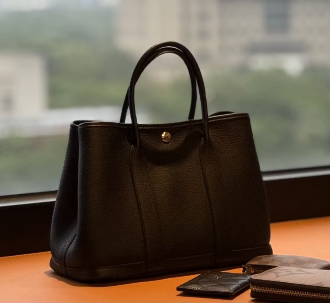 2025年新款时尚百搭斜跨女包包1180 黑色