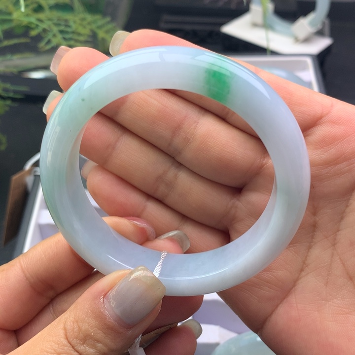 翡翠未镶嵌手镯天然翡翠手镯