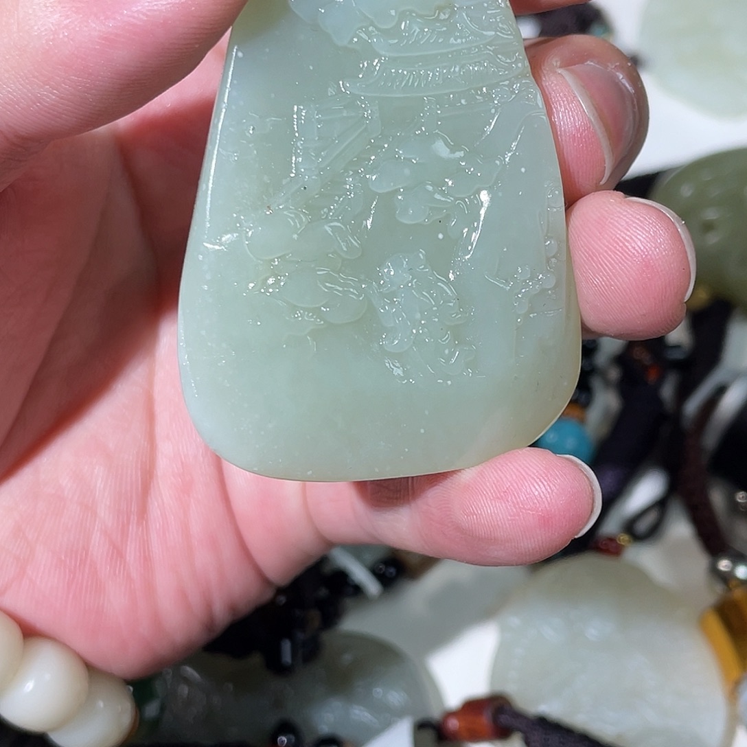 和田玉未镶嵌颈饰