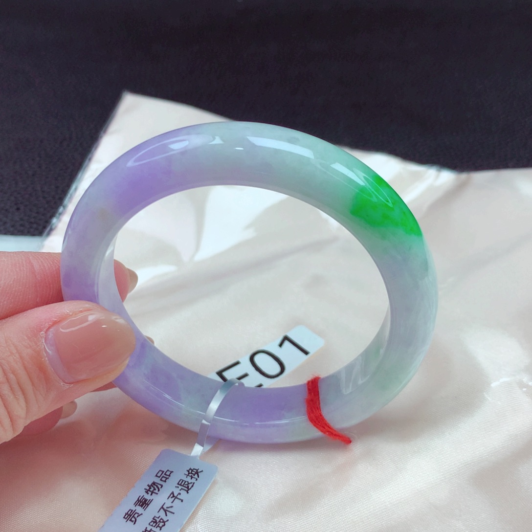 翡翠手镯未镶嵌手镯88