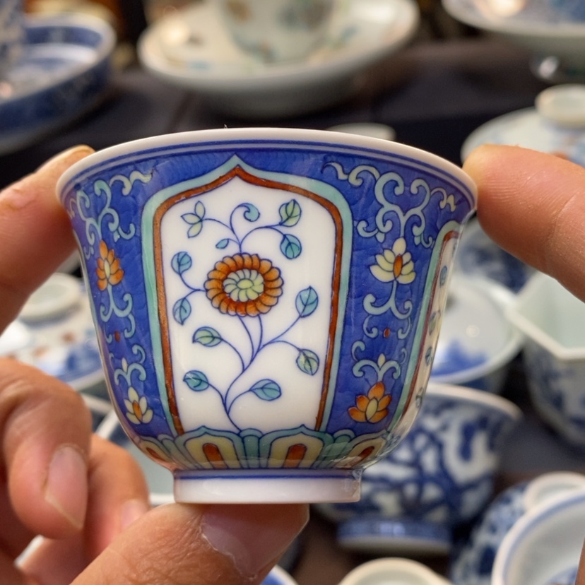 【闪购商品】景德镇青花斗彩主人杯