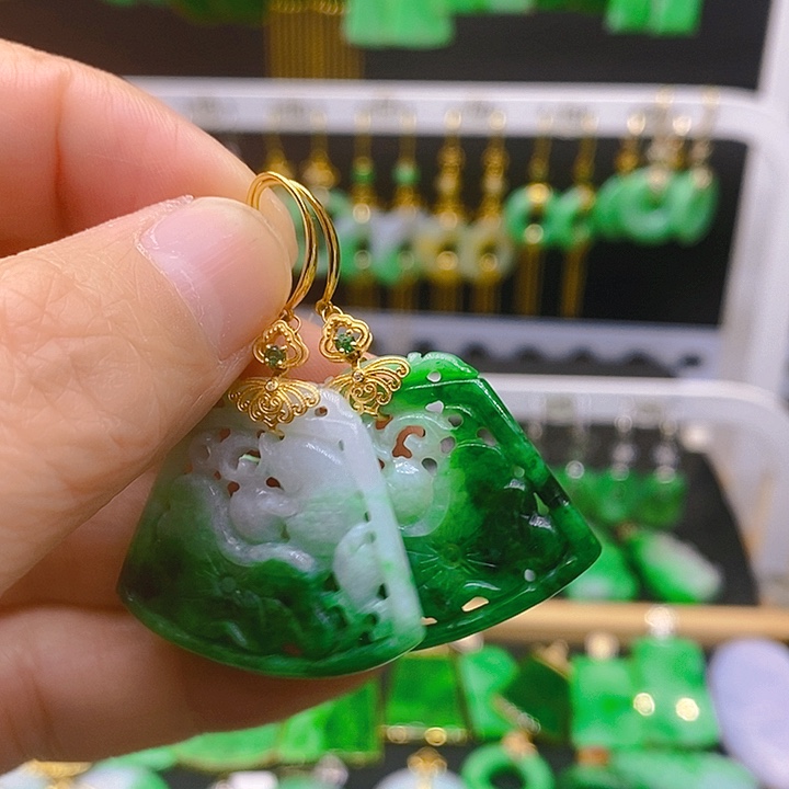 翡翠耳饰18K金镶嵌耳坠