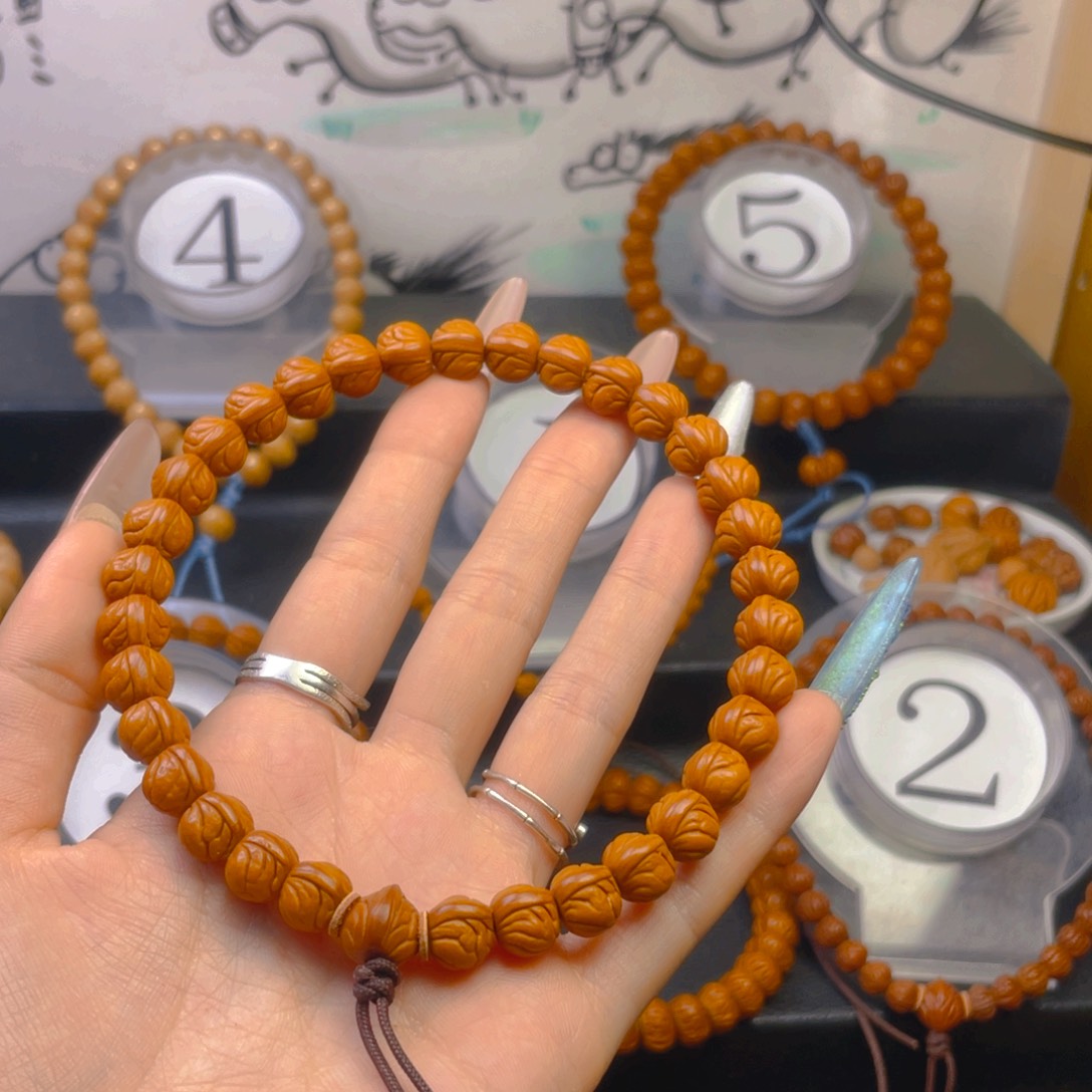 焦***由吊坠桃核0.99999999999