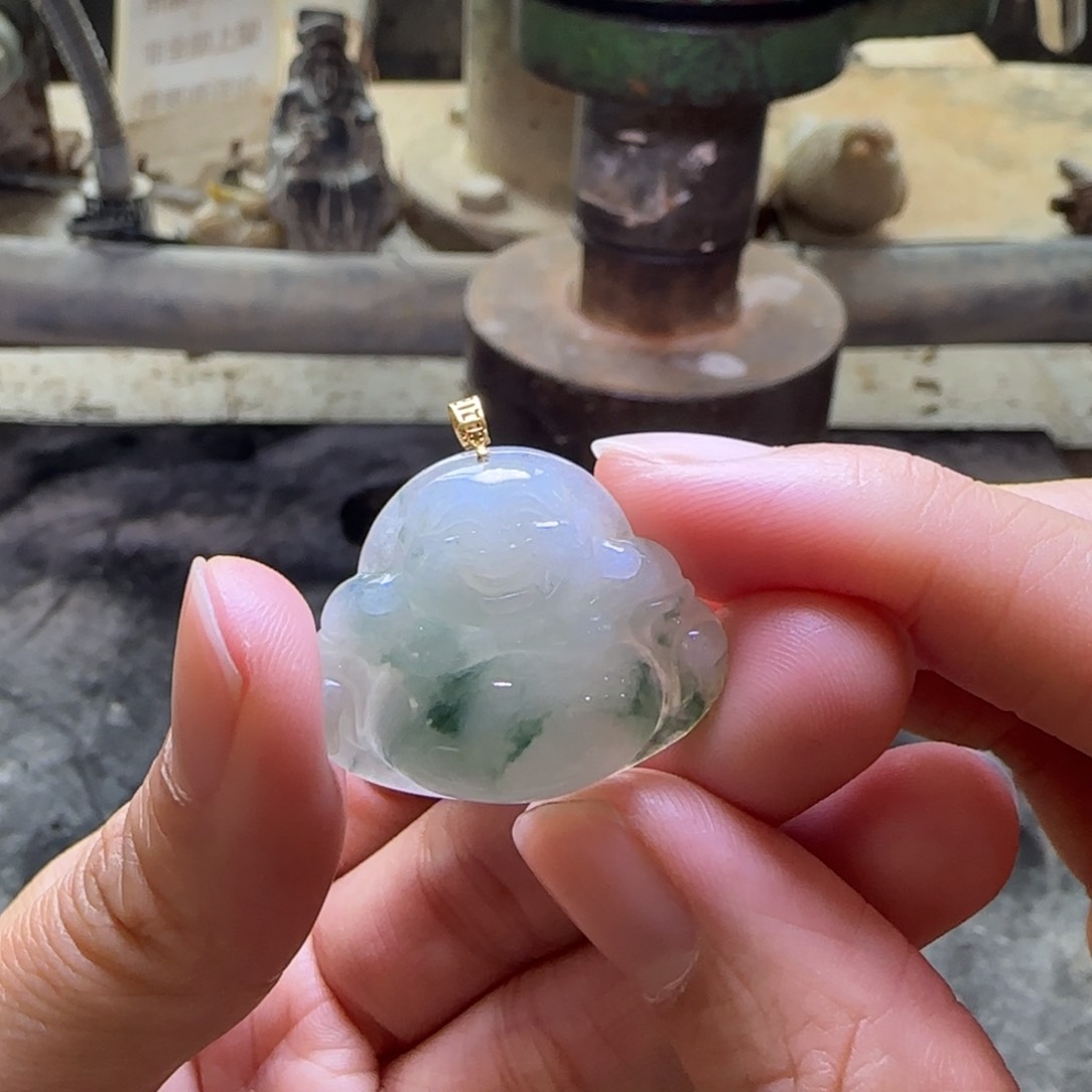 翡翠颈饰18K金镶嵌翡翠挂件