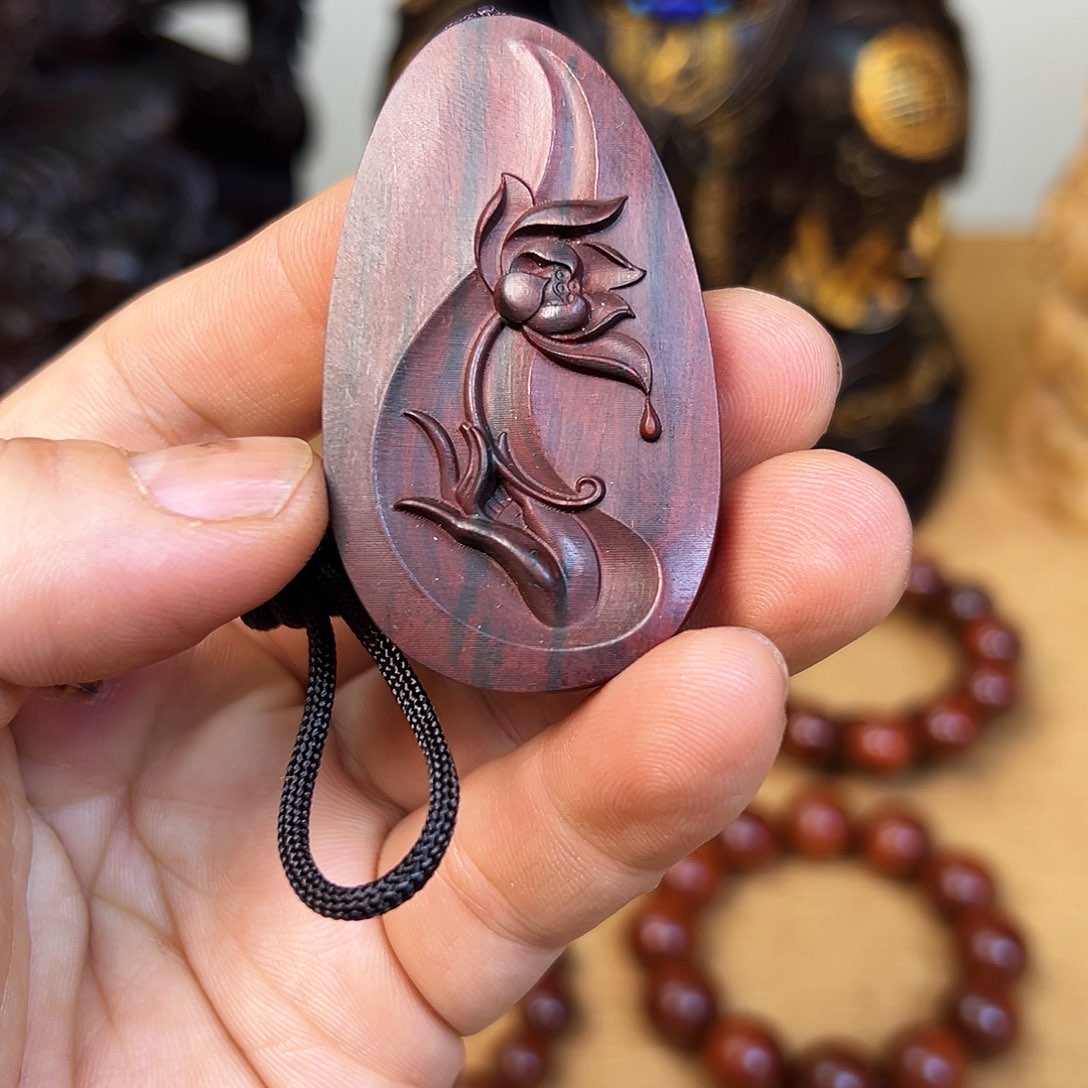 檀香紫檀（小叶紫檀）3.3/5.9/1.0cm