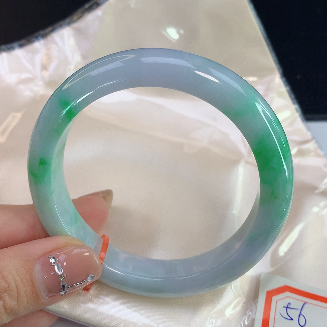 翡翠手镯未镶嵌天然A货翡翠072