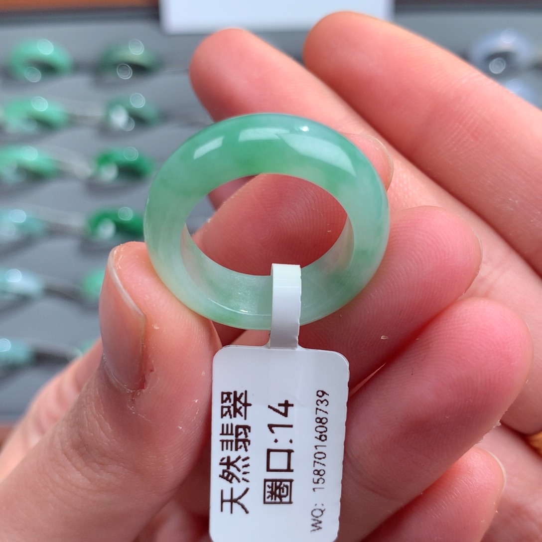 翡翠戒指未镶嵌天然