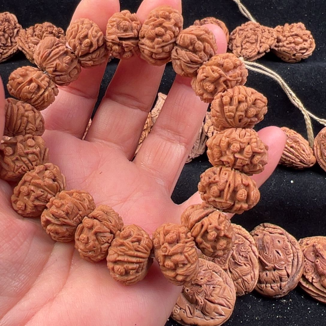 吊坠桃核蟠桃核雕刻