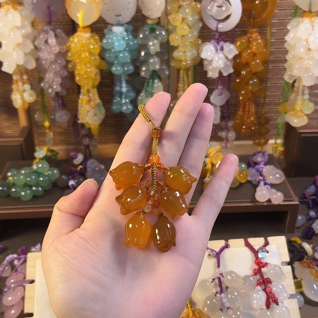 冷***语玛瑙/玉髓未镶嵌车挂福利款钥匙扣