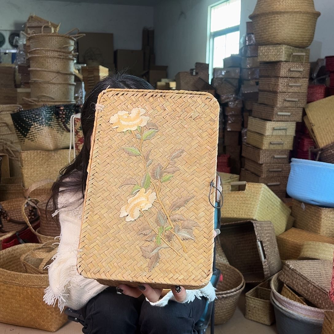 草编草编包/草编收纳盒带瑕疵