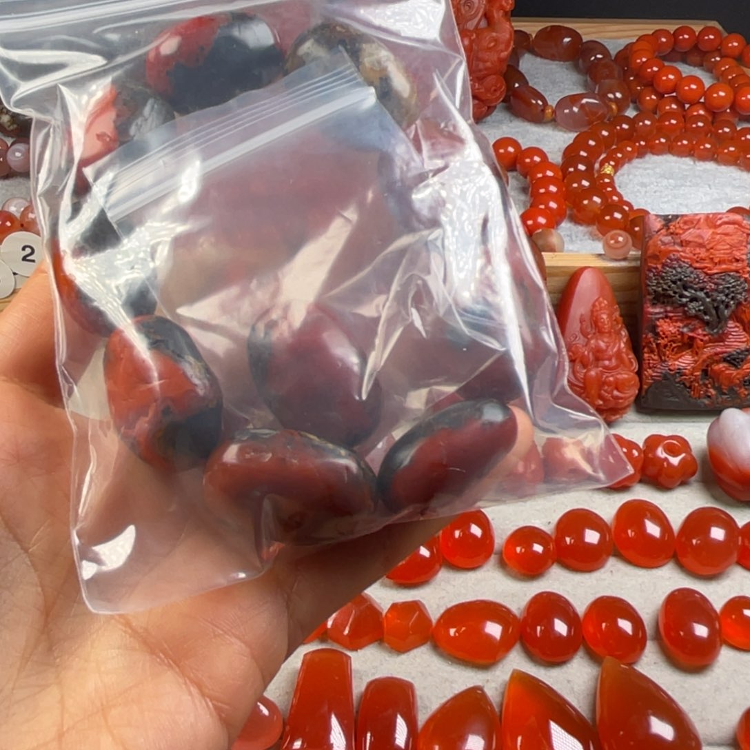 南红玛瑙天然原矿杨柳未镶嵌M****g