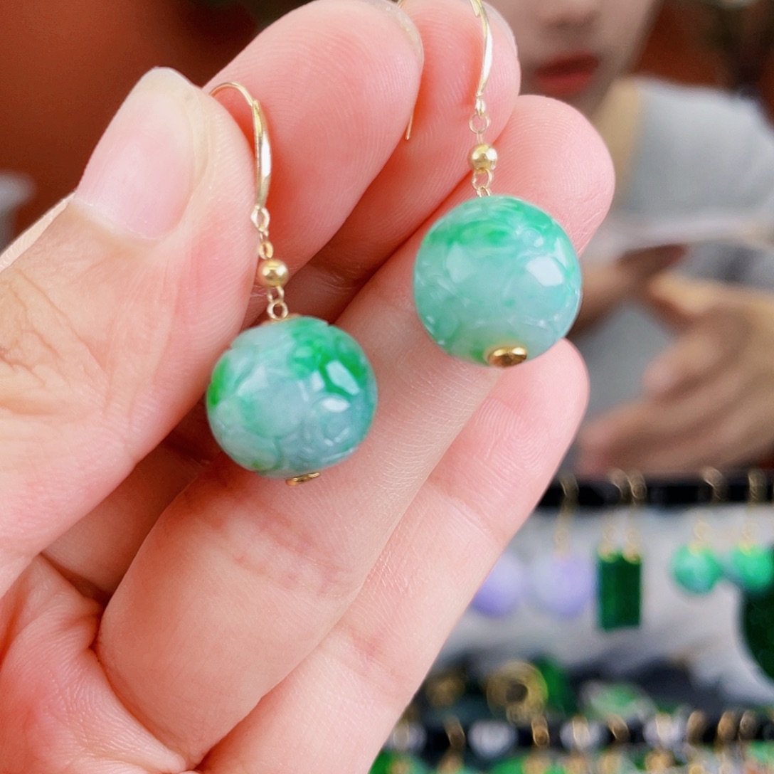 翡翠18K金镶嵌耳饰