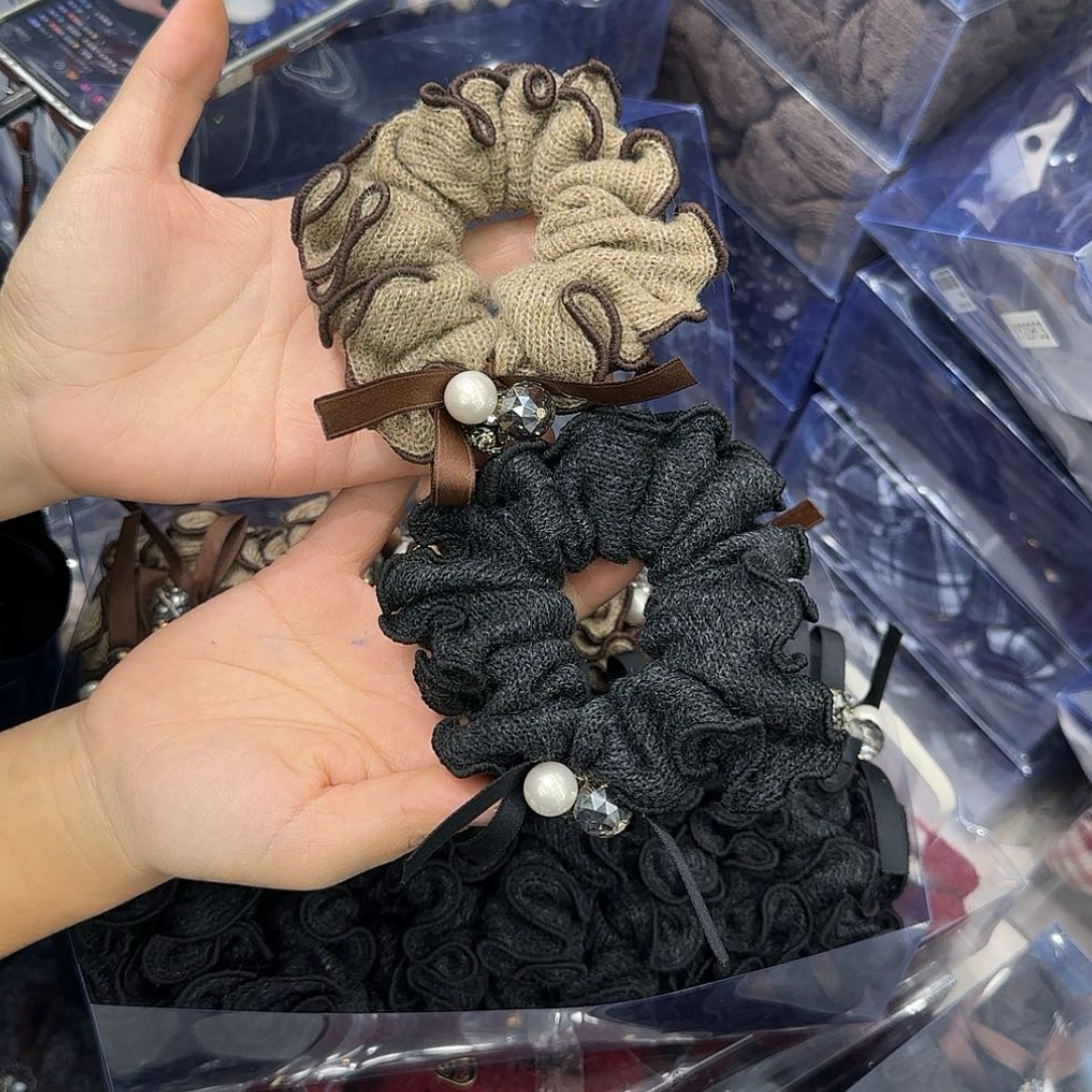 K008 卡其色➕黑灰色肠圈2个装