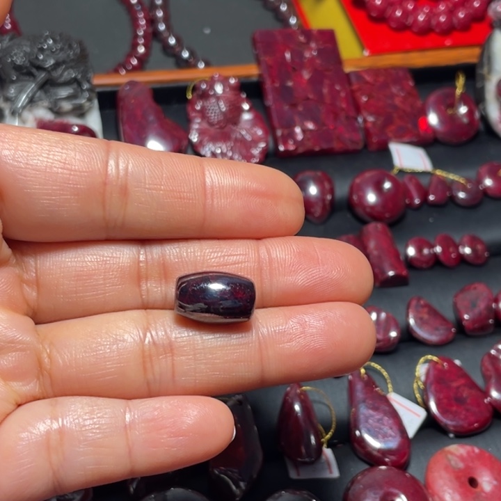 天然辰砂原矿乌砂转运珠7.9克