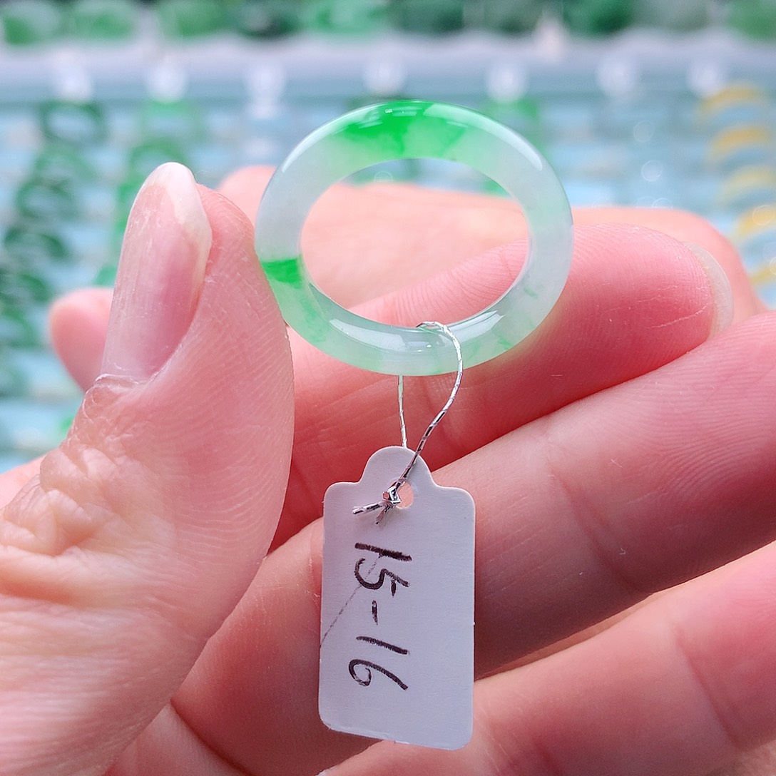 翡翠未镶嵌戒指A货缅甸翡翠