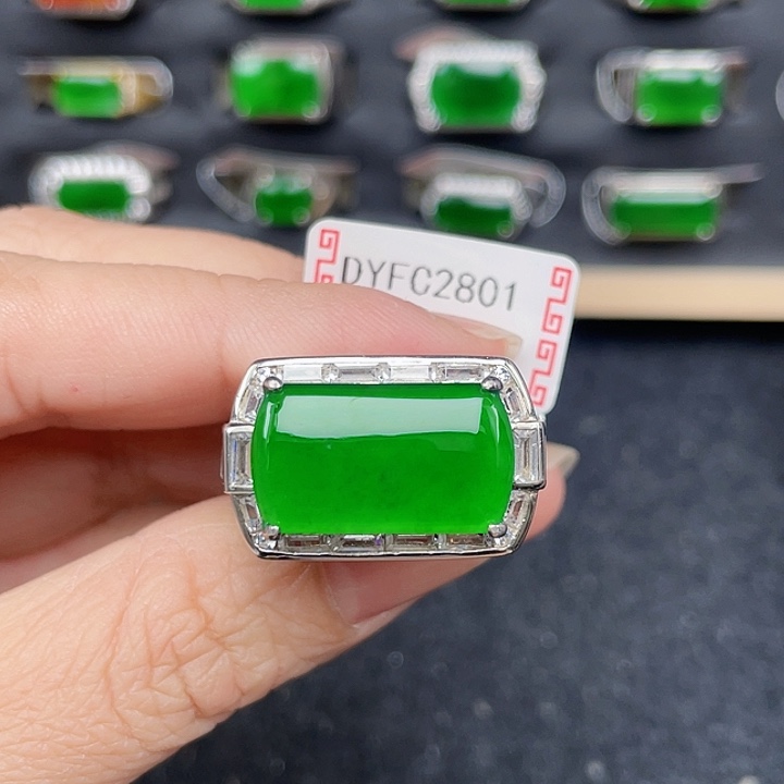 翡翠戒指银S925镶嵌三**才编号2801没有运费险