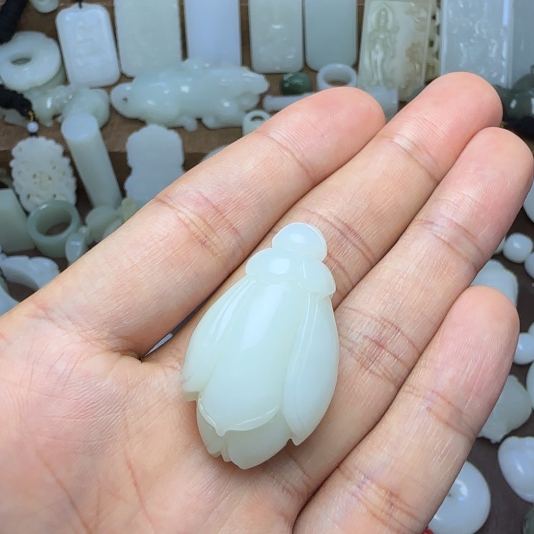 和田玉未镶嵌挂件