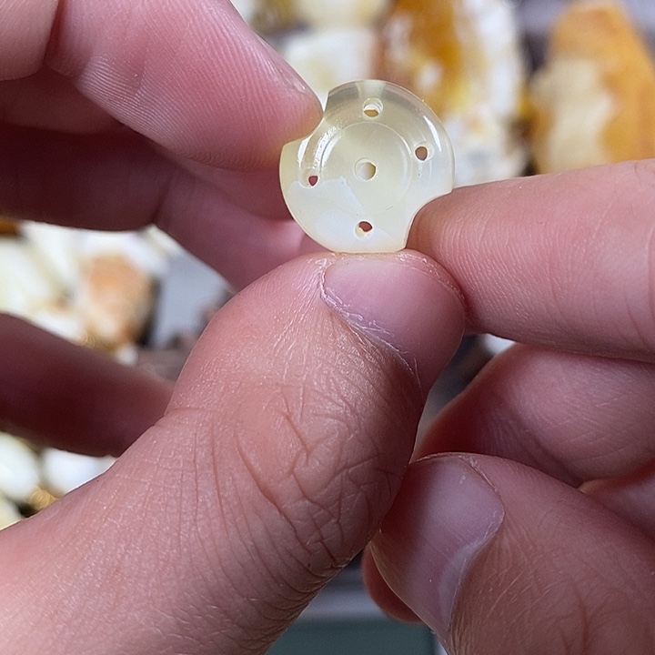 琥珀未镶嵌珠宝奇石我