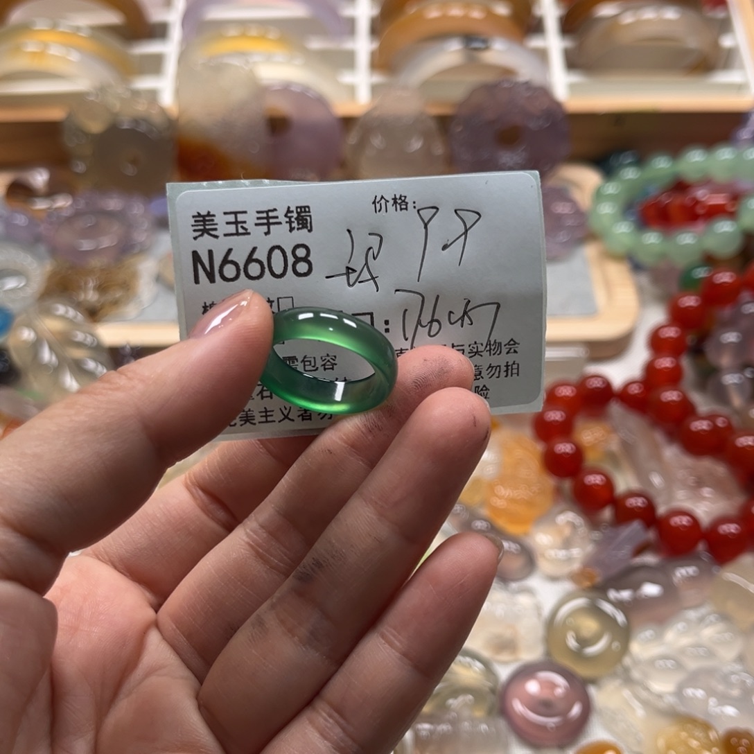 小***妈玛瑙/玉髓未镶嵌手镯6608