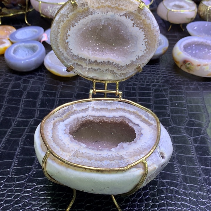 福利粉晶盆未镶嵌水晶