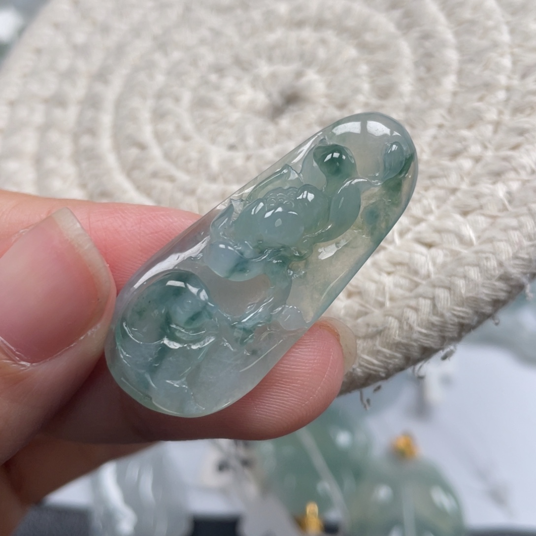 翡翠未镶嵌颈饰天然A货缅甸翡翠
