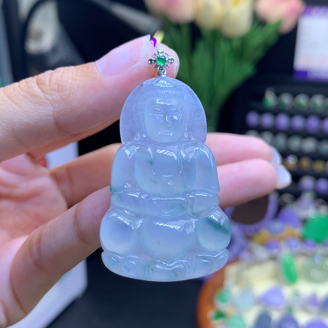 颈饰18K金镶嵌翡翠