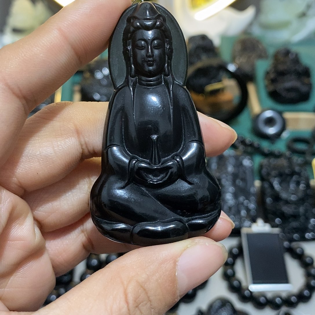 蛇纹石玉颈饰未镶嵌笑*