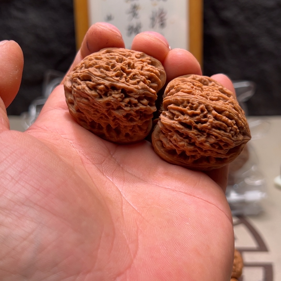 风***.把件文玩核桃南疆40微色差黄点