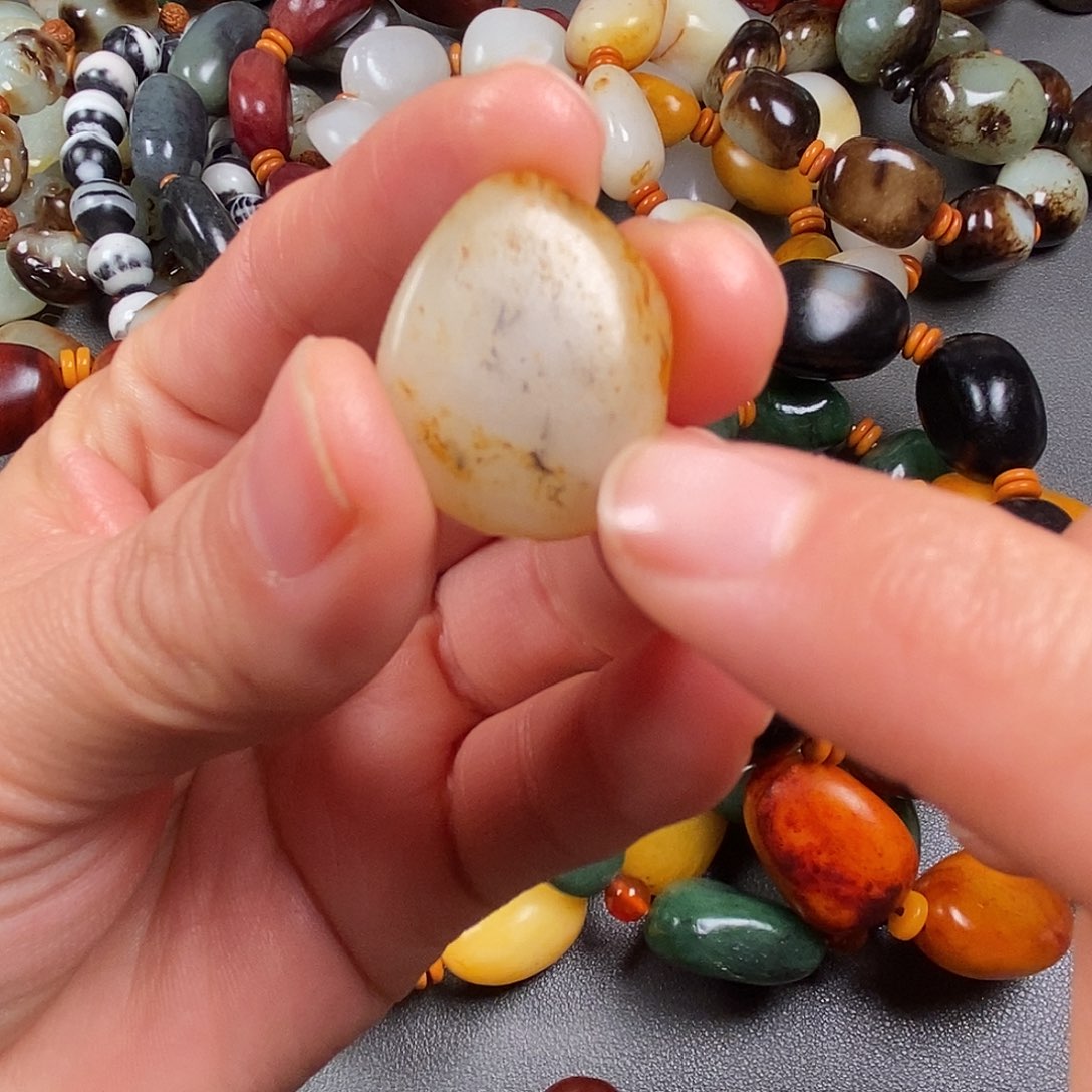 明***秋和田玉未镶嵌颈饰