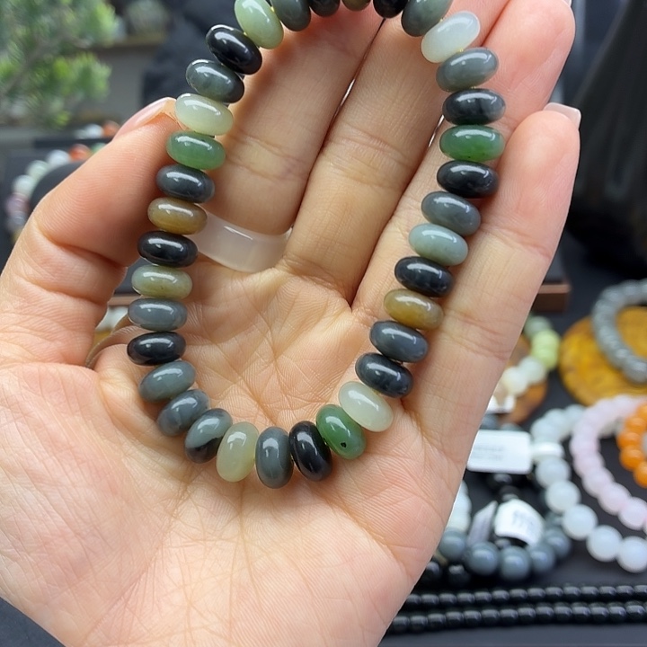 和田玉未镶嵌手串