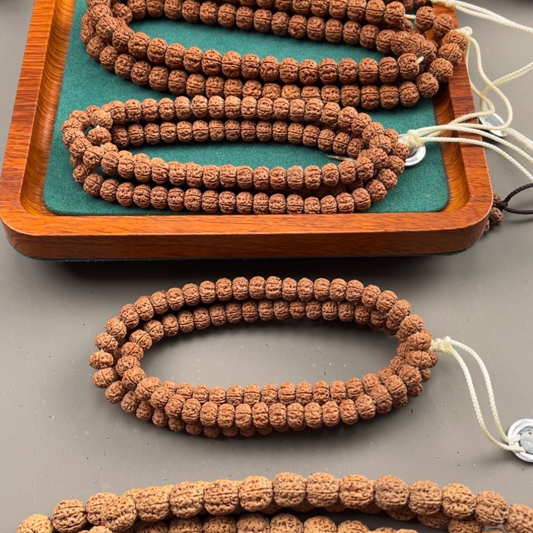 闻***羽吊坠金刚菩提老树王108