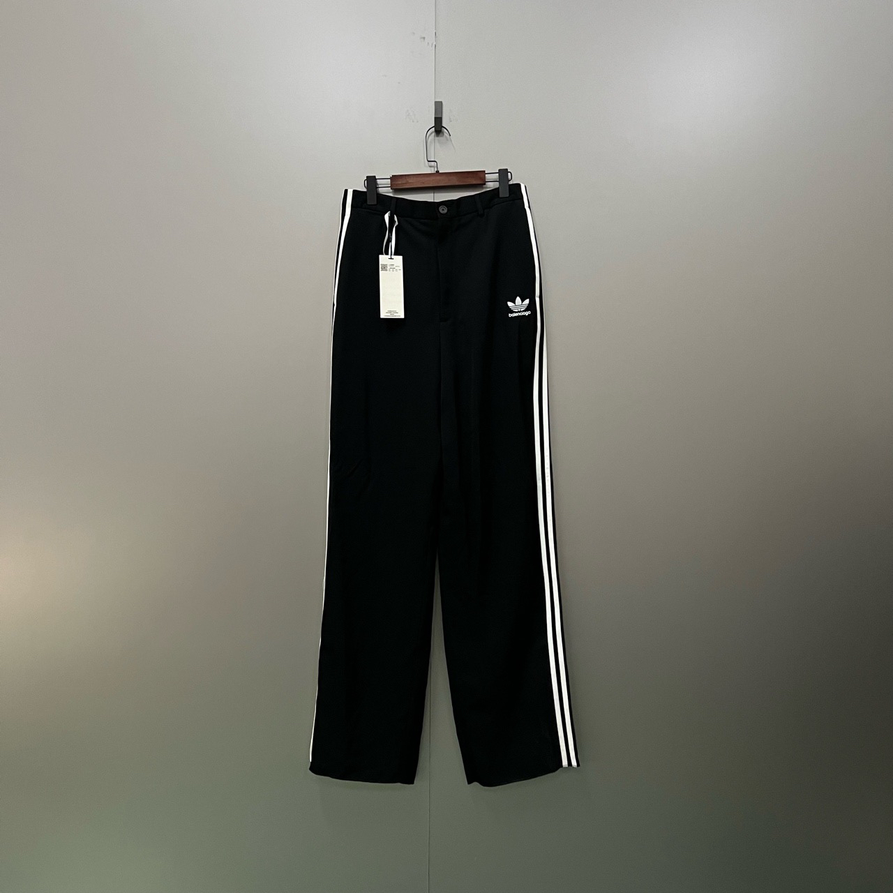 95新 Balenciaga/巴黎世家 （bb）121 联名 刺绣logo长裤 46码