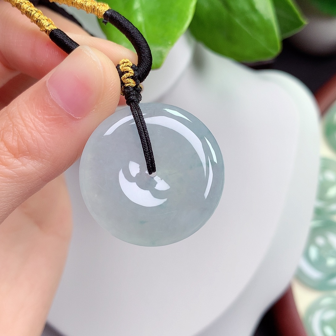 翡翠未镶嵌颈饰平安扣 28.6-6.0mm