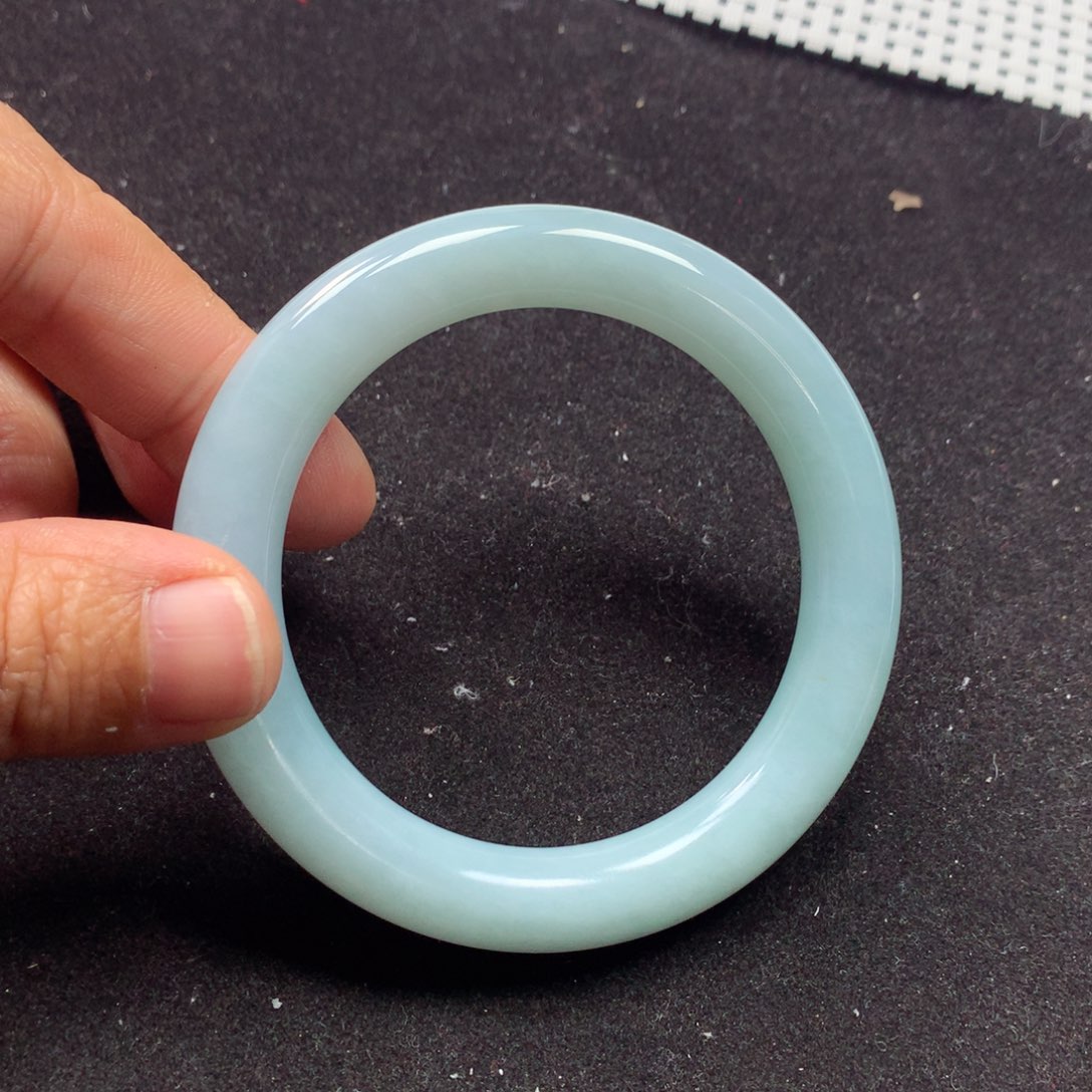 翡翠手镯未镶嵌18号