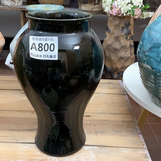 瓶景德镇陶瓷。景德镇陶瓷