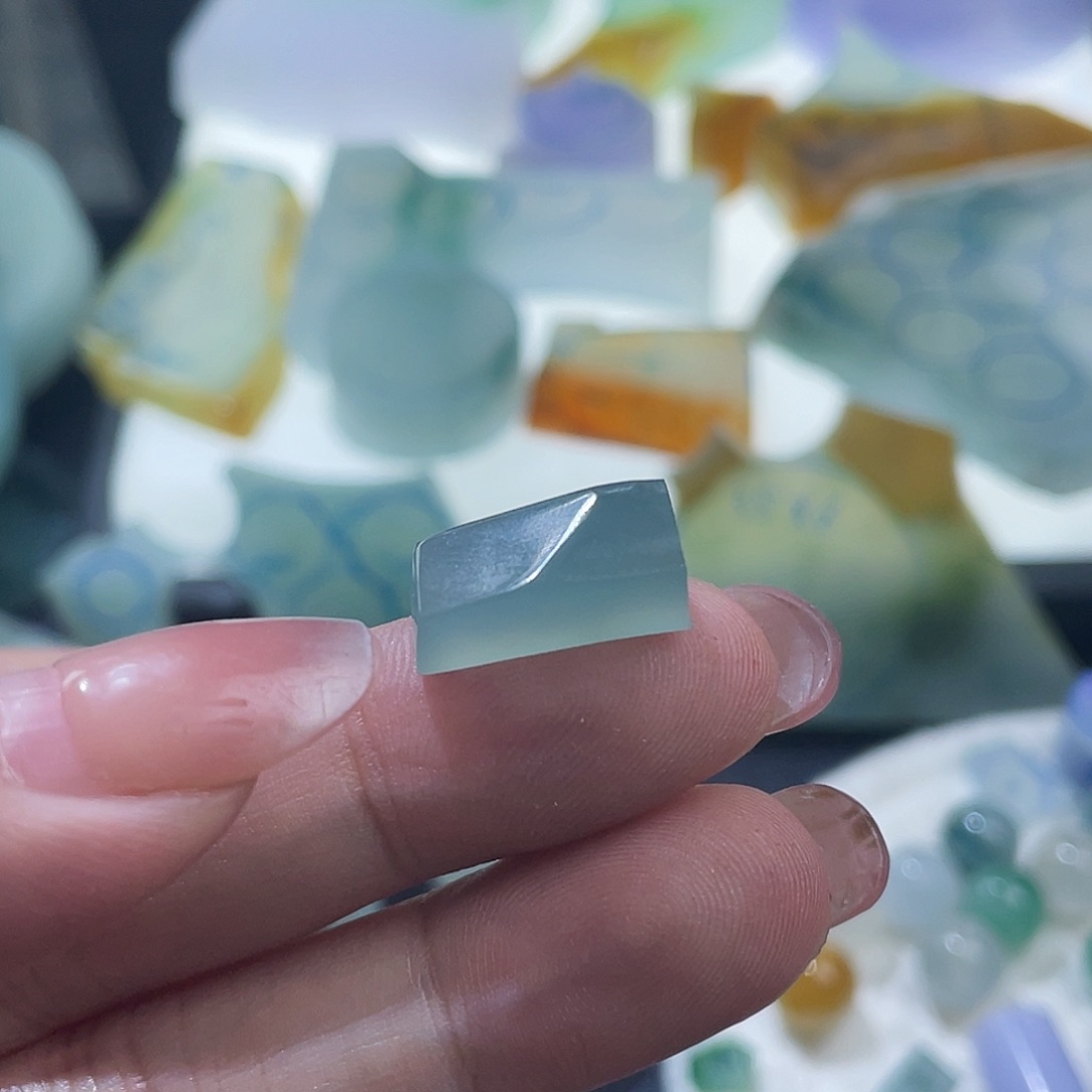 小***兽未镶嵌定制翡翠珠子