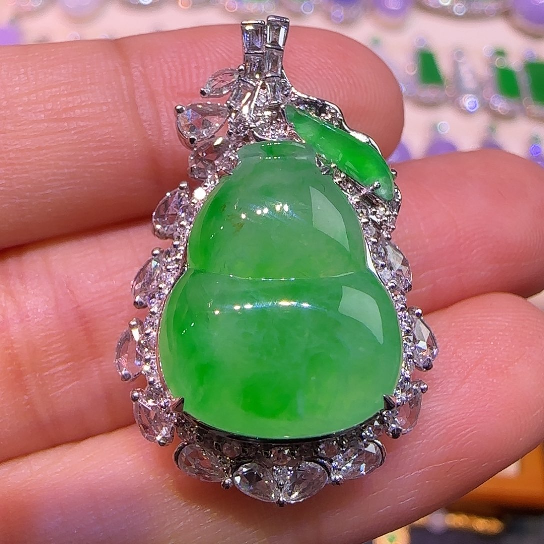 翡翠18K金镶嵌吊坠(不含链)