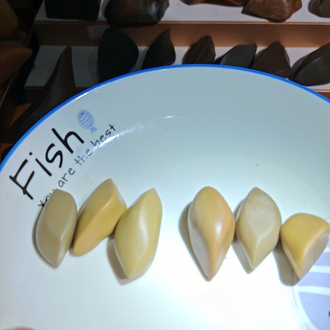 石英质玉（金丝玉）未镶嵌8888888888888