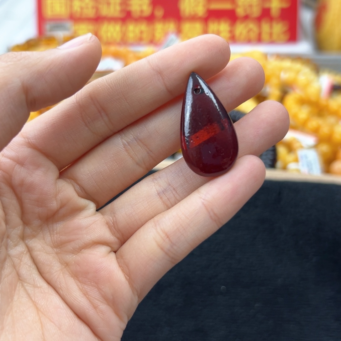 琥珀珠宝奇石未镶嵌