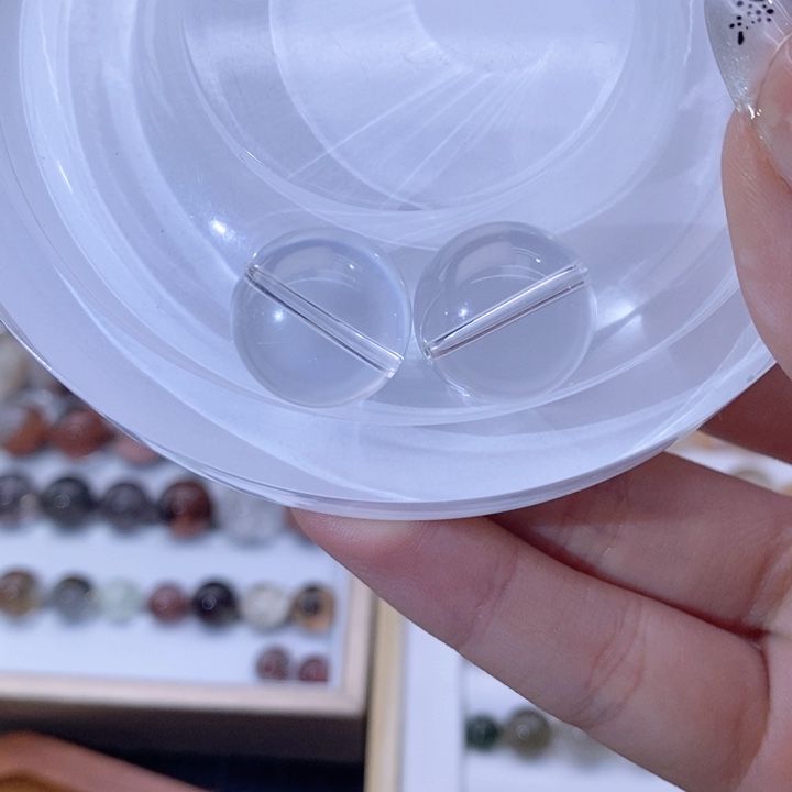 水晶颈饰未镶嵌，