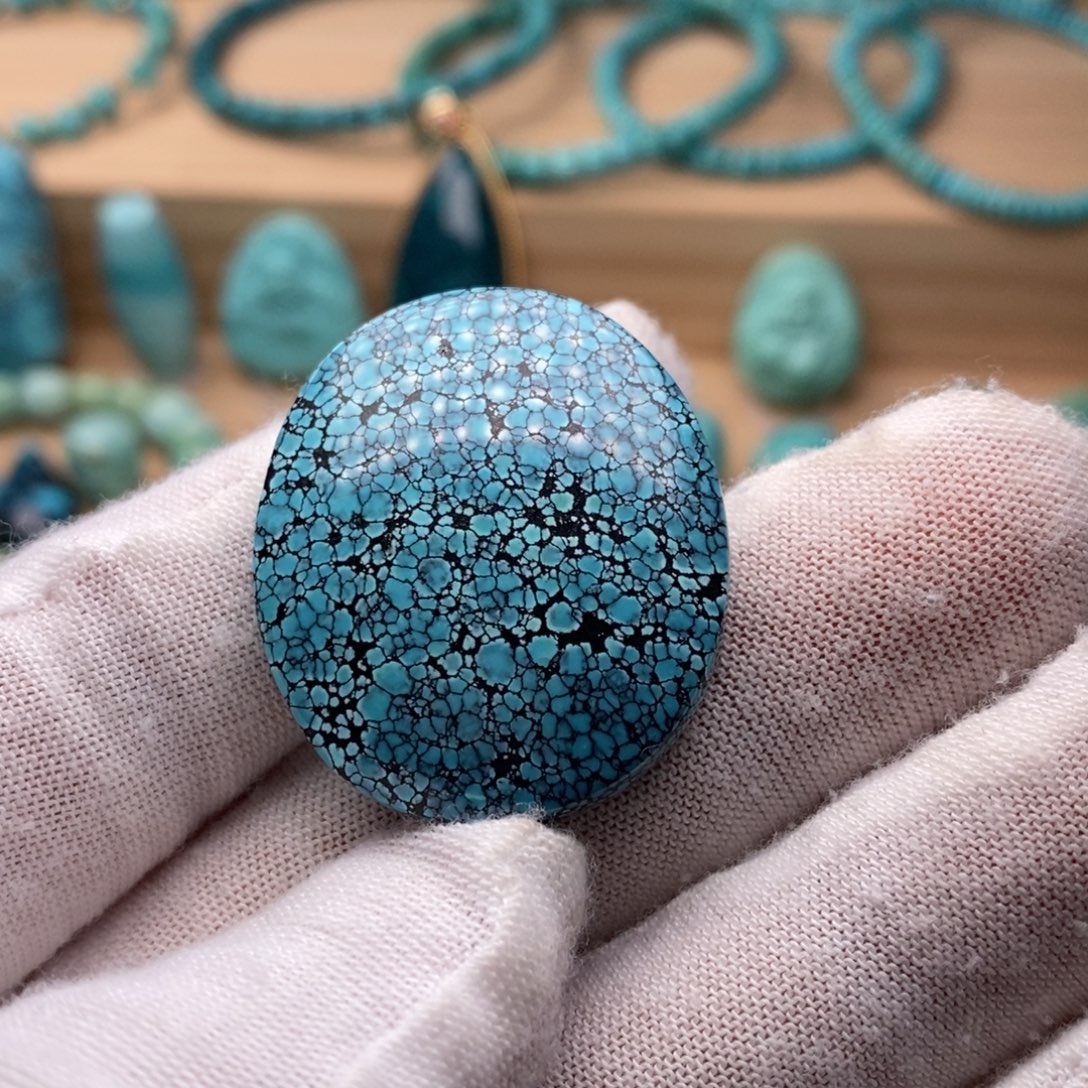 绿松石未镶嵌挂件