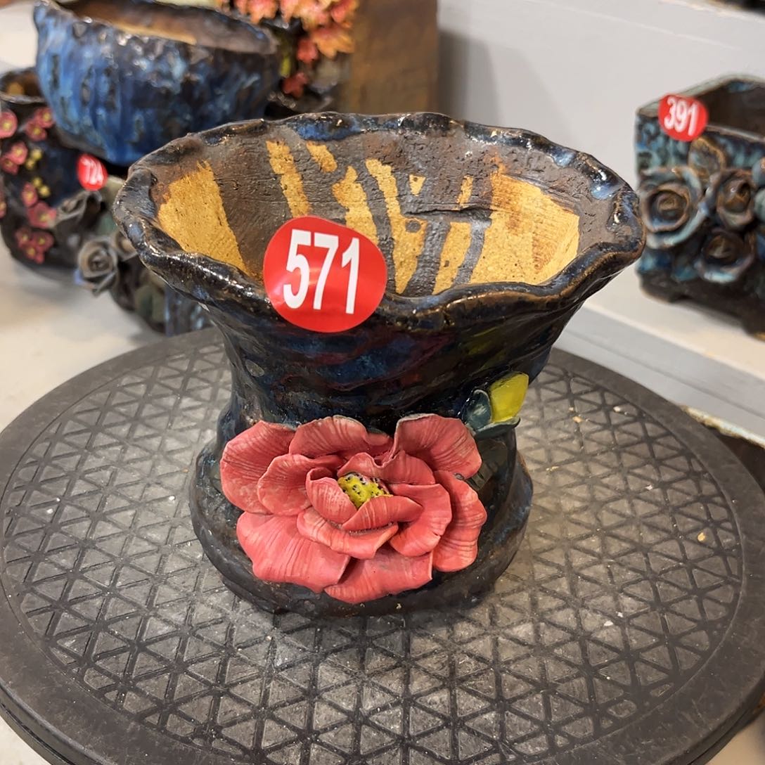 微瑕571 号陶然花器厂家直销