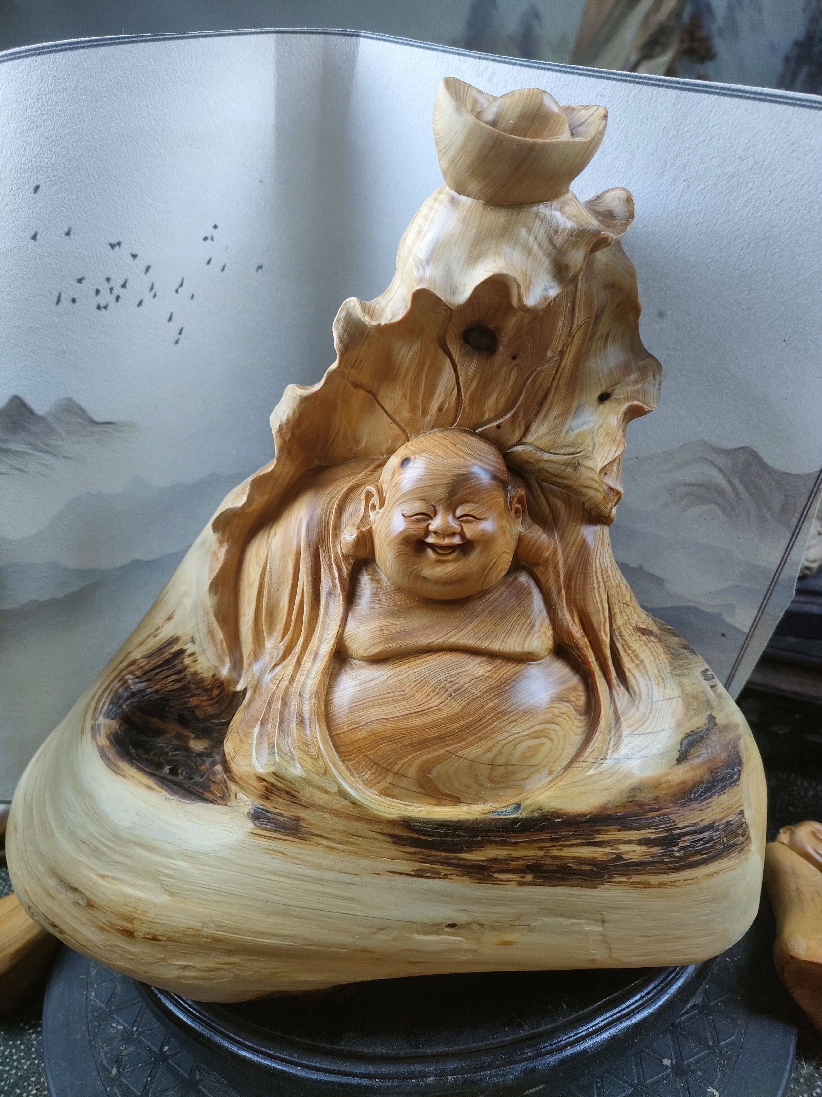 崖柏弥勒佛天然随型