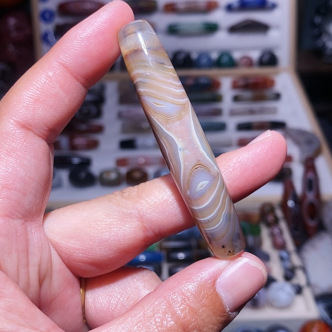 玛瑙吊坠未镶嵌…