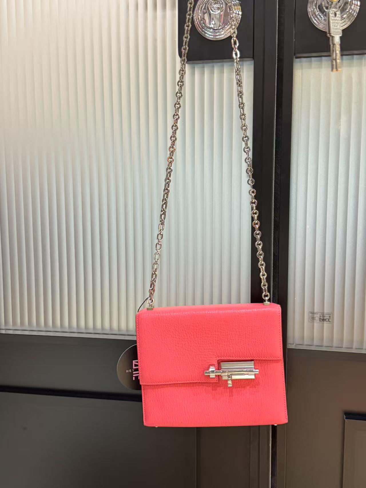 99新 Hermes/爱马仕 粉色银扣手枪包 17cm A刻 11973568