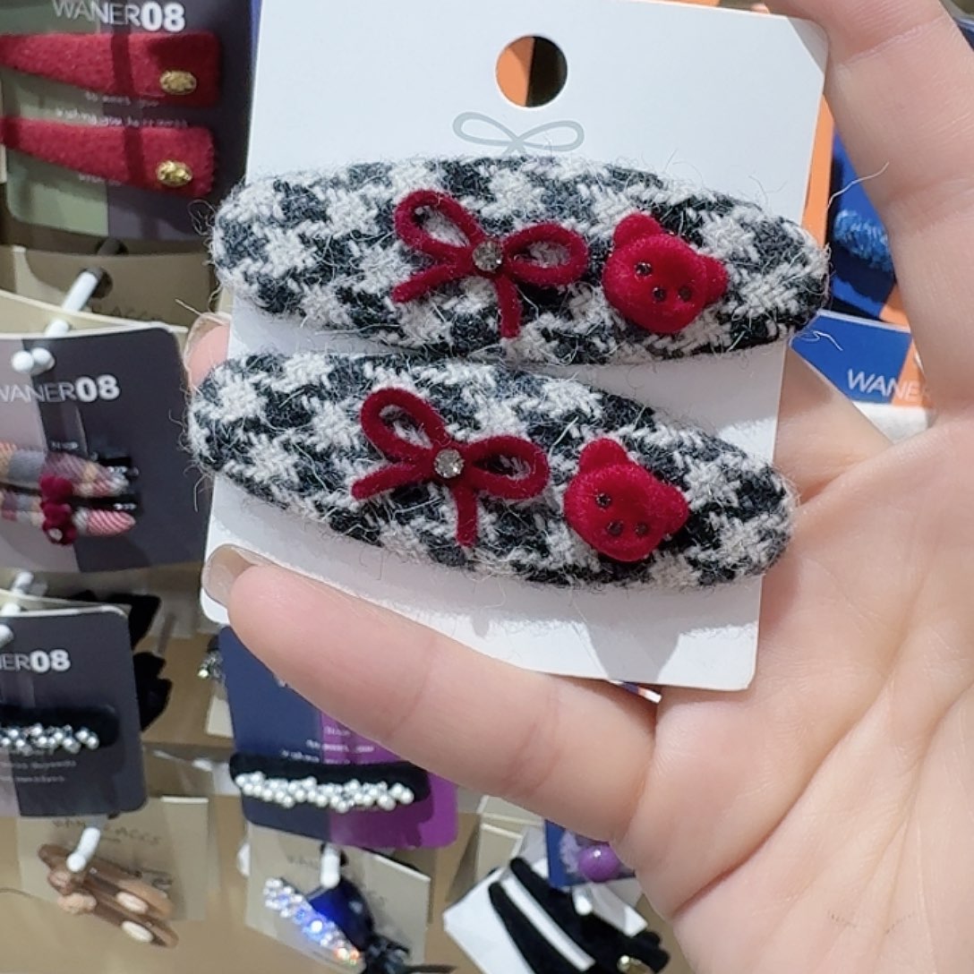 皮质非金属小熊椭圆拜拜