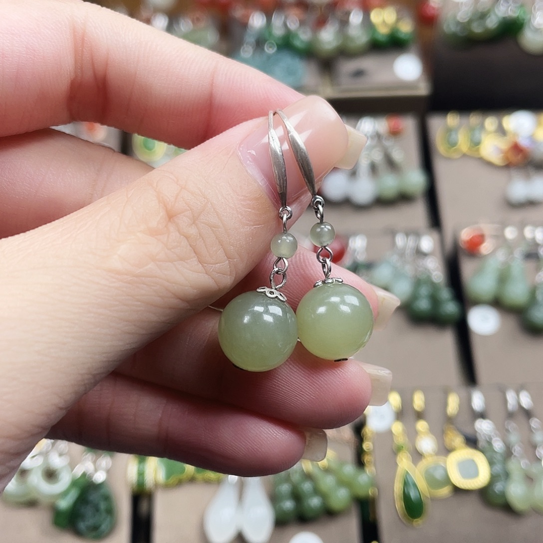 和田玉银S925镶嵌耳饰