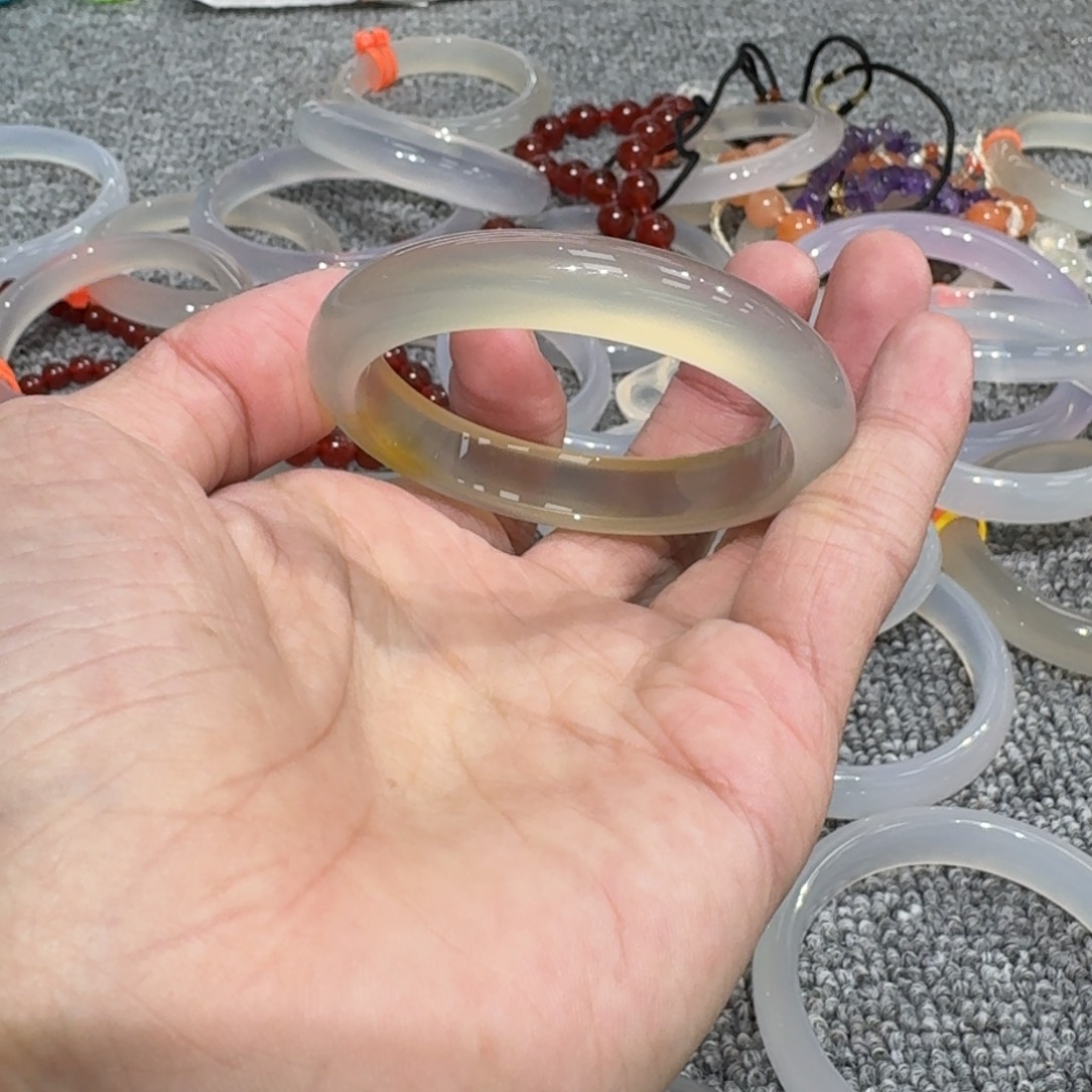 肉***0玛瑙/玉髓未镶嵌手镯08