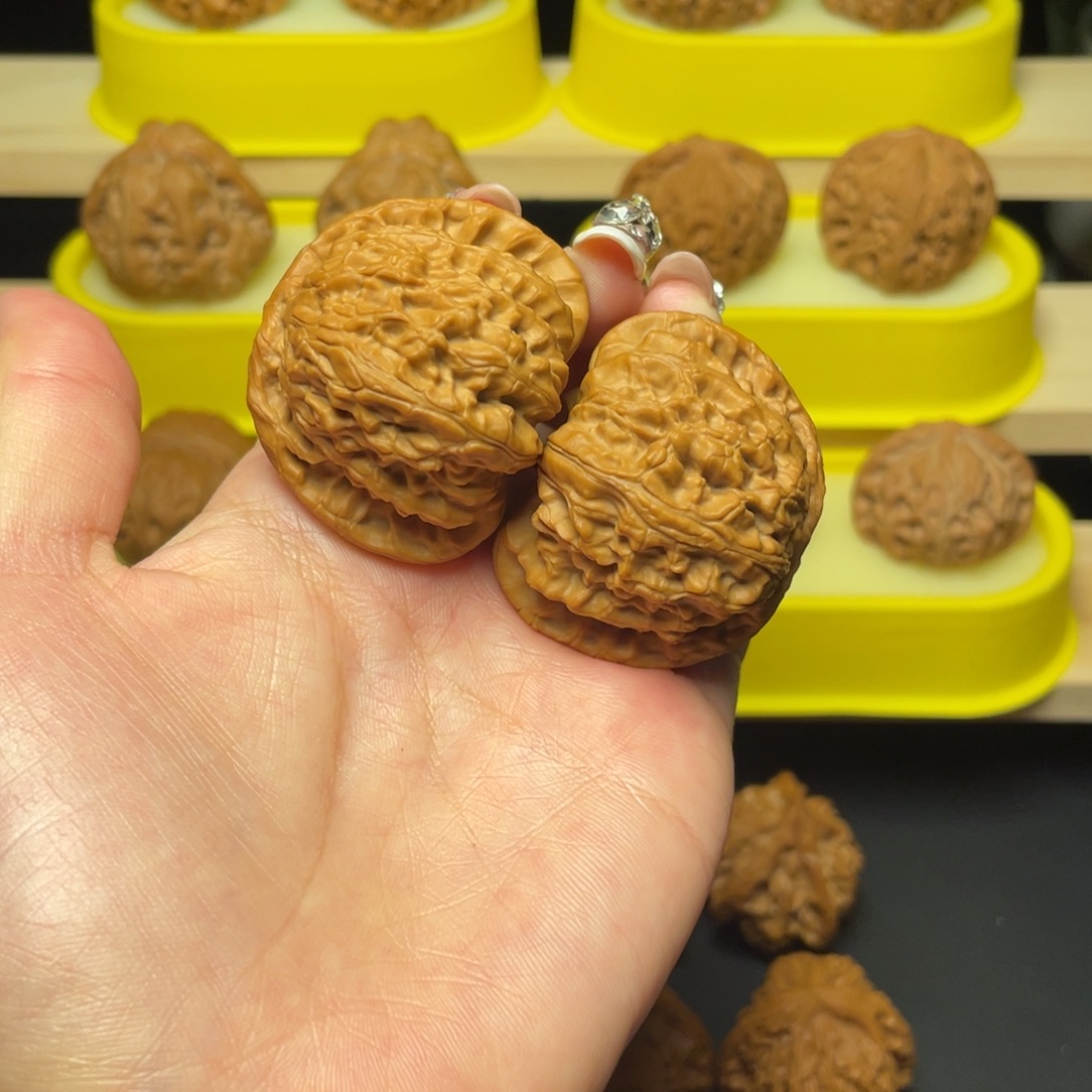 文玩核桃把件42微修白狮子