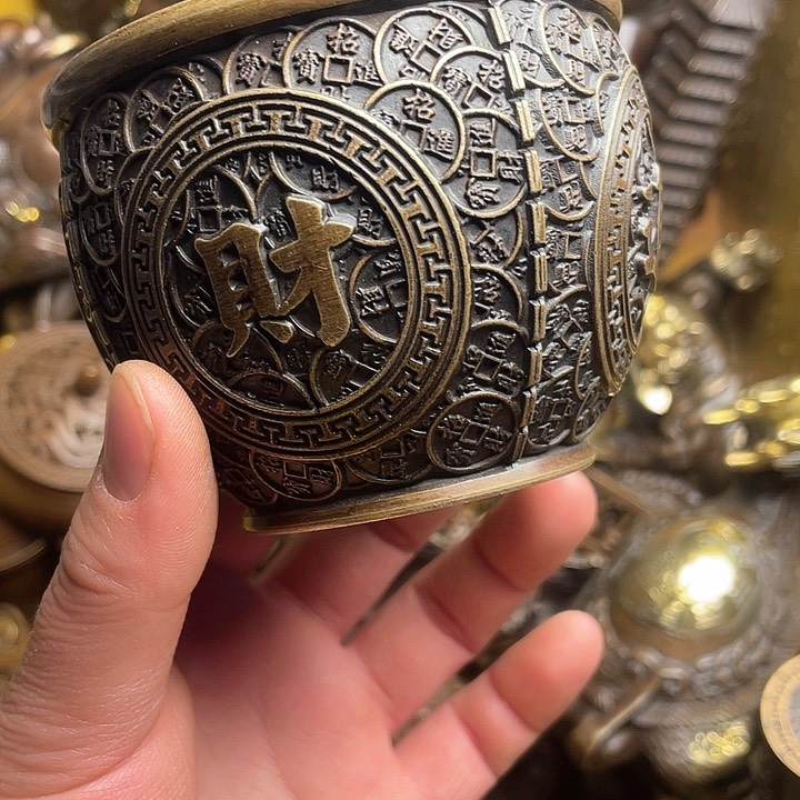 诚信经营铜器摆件